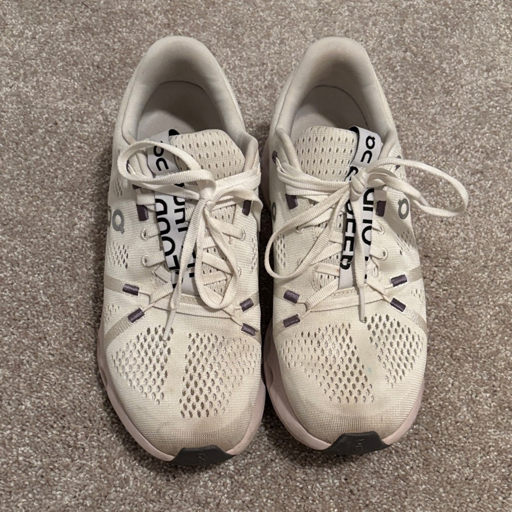 On Running Women's Cloudsurfers
